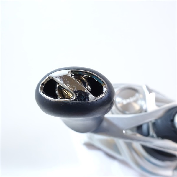 １６メタニウムＭＧＬ右